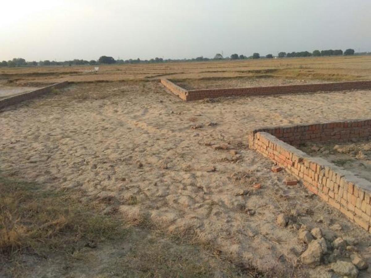 Picture of Residential Land For Sale in Varanasi, Uttar Pradesh, India