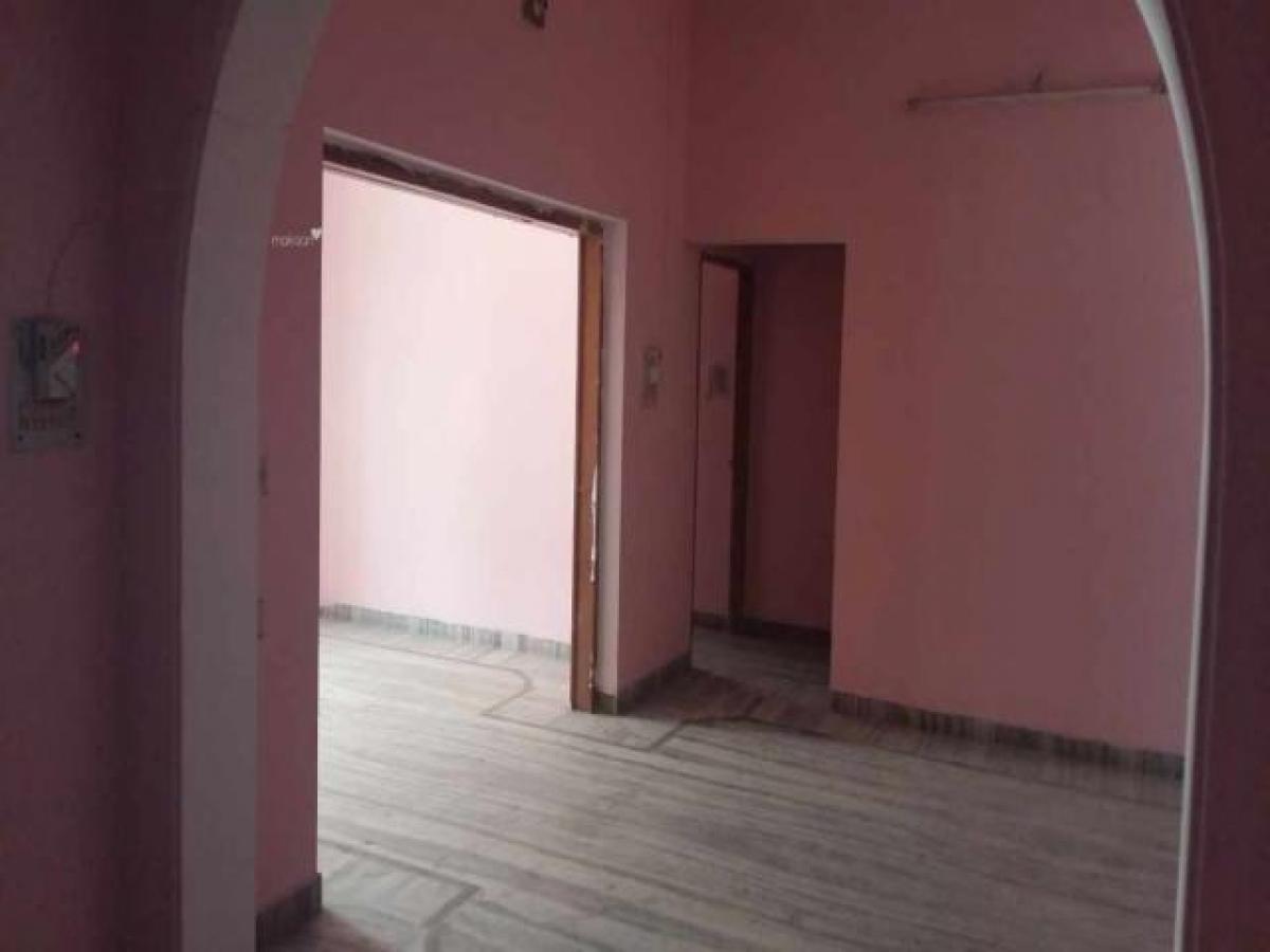 Picture of Home For Sale in Varanasi, Uttar Pradesh, India