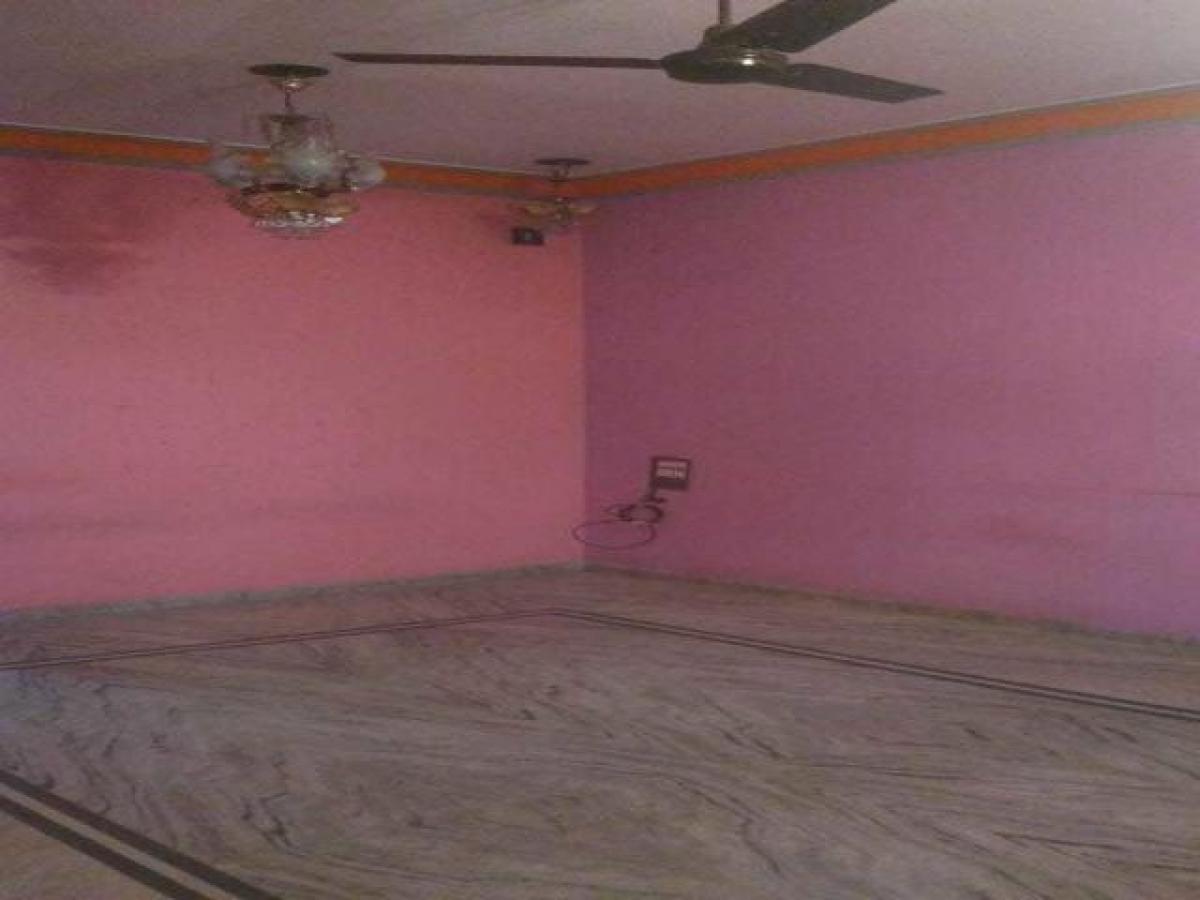 Picture of Home For Rent in Vadodara, Gujarat, India