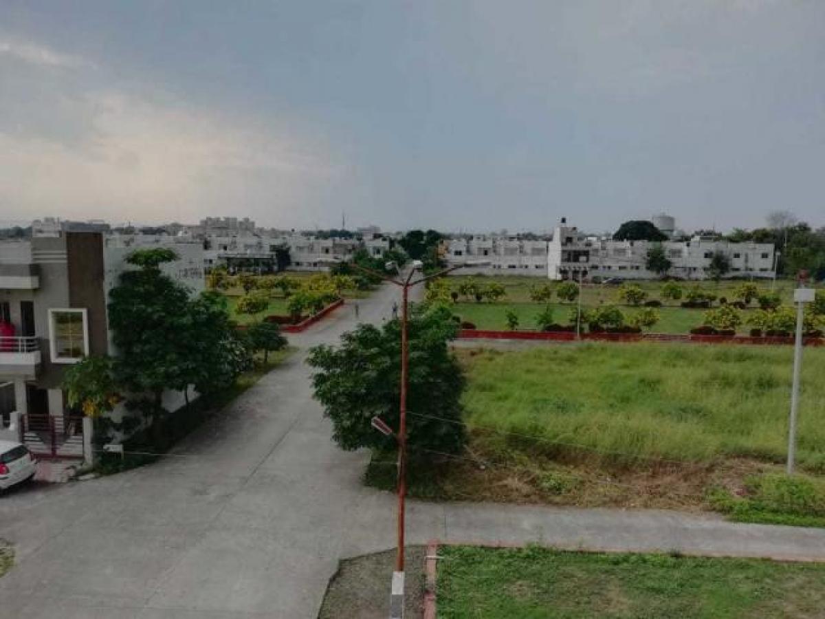 Picture of Residential Land For Sale in Indore, Indore, India