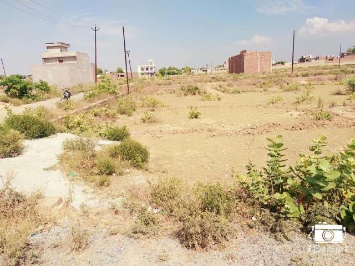 Picture of Residential Land For Sale in Agra, Uttar Pradesh, India