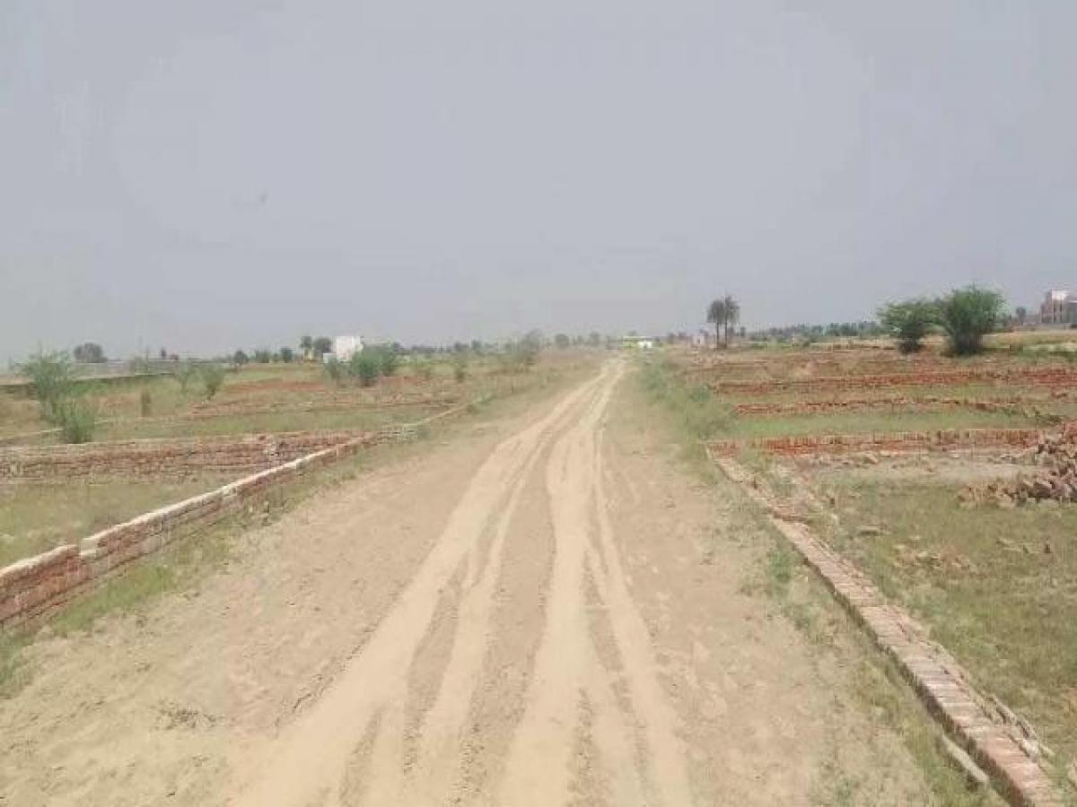 Picture of Residential Land For Sale in Bulandshahr, Uttar Pradesh, India