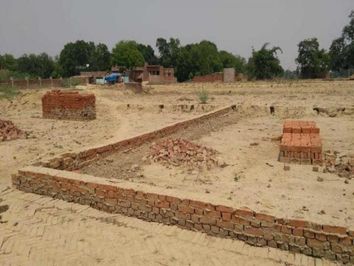 Picture of Residential Land For Sale in Varanasi, Uttar Pradesh, India