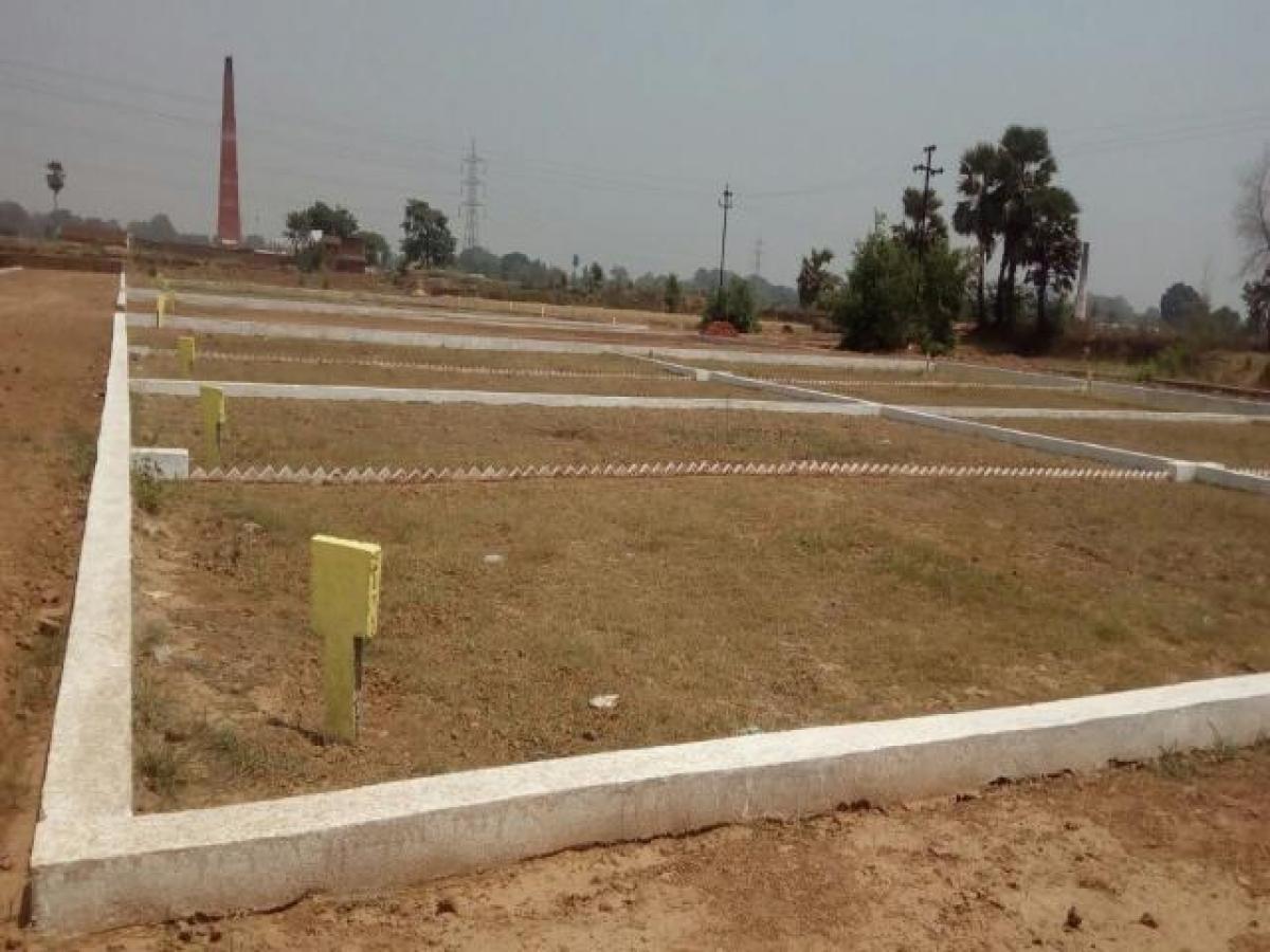 Picture of Residential Land For Sale in Kanpur, Uttar Pradesh, India
