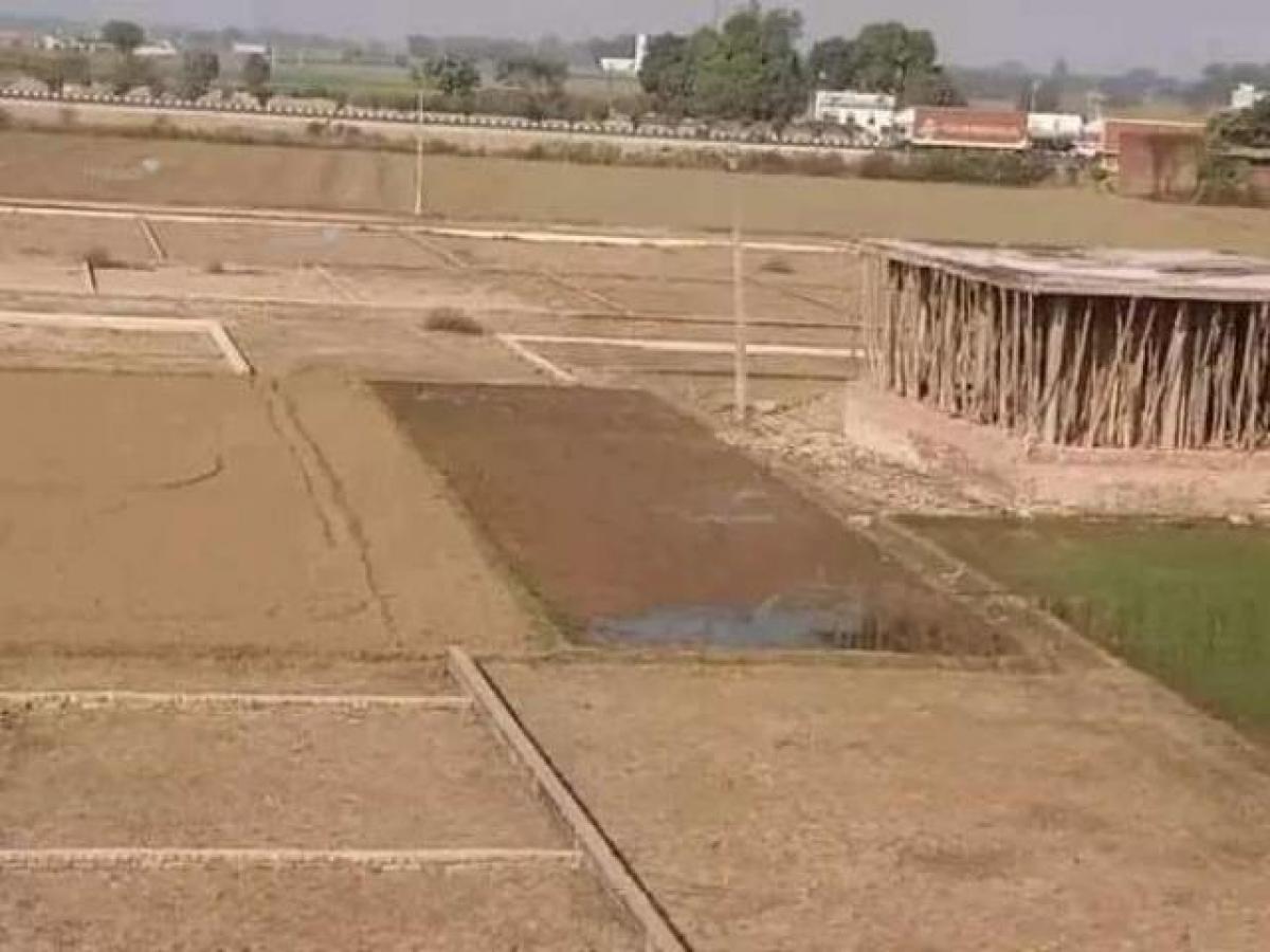 Picture of Residential Land For Sale in Kanpur, Uttar Pradesh, India