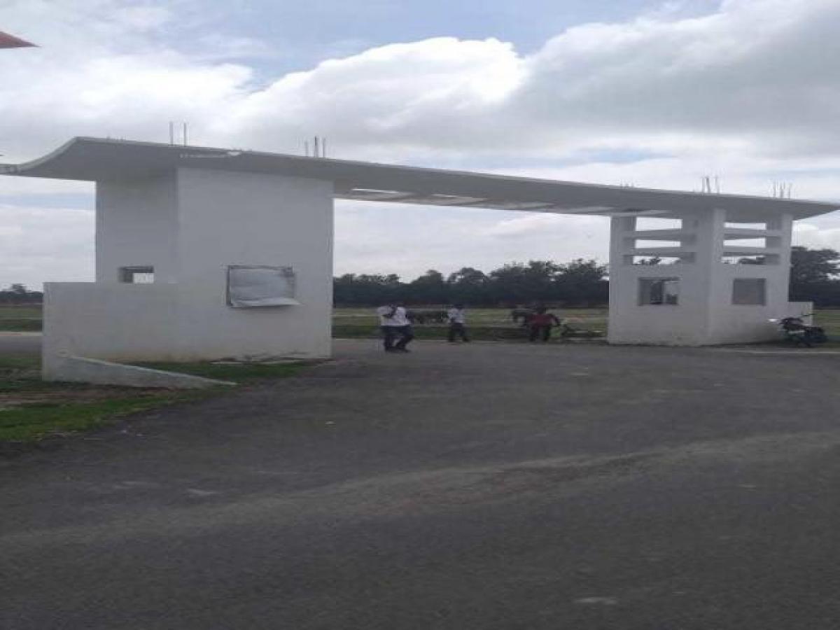 Picture of Residential Land For Sale in Kanpur, Uttar Pradesh, India