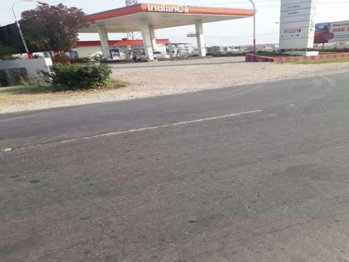 Picture of Residential Land For Sale in Dehradun, Uttarakhand, India