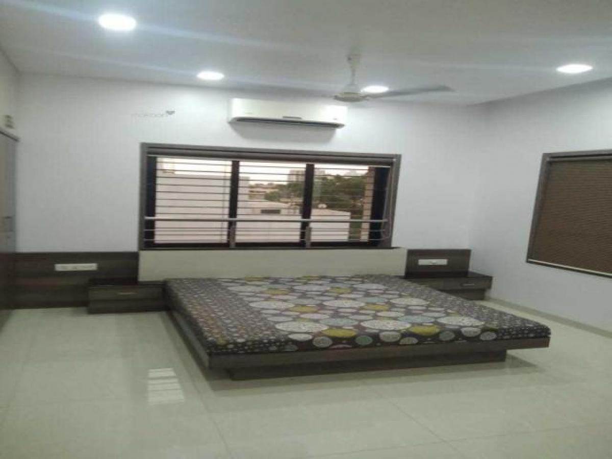 Picture of Apartment For Rent in Surat, Gujarat, India