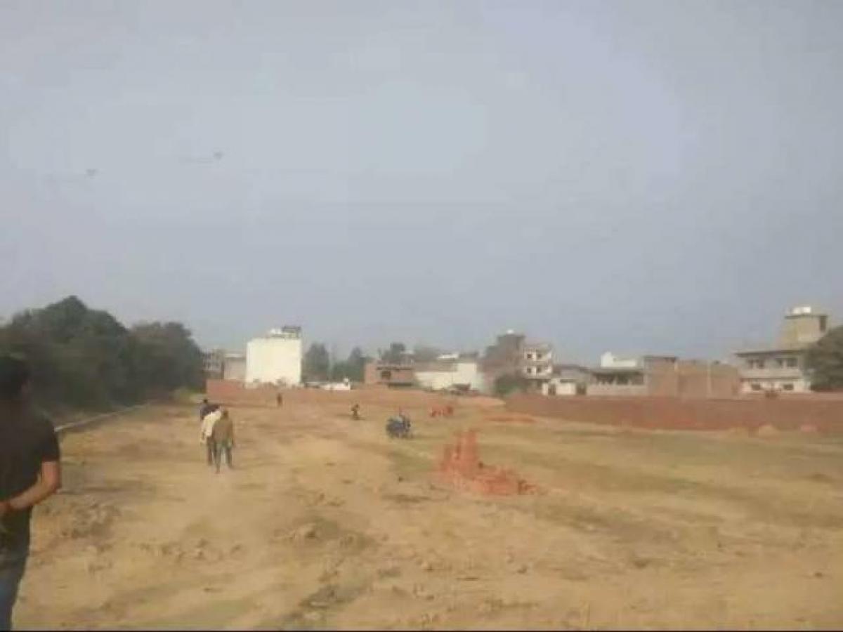 Picture of Residential Land For Sale in Varanasi, Uttar Pradesh, India