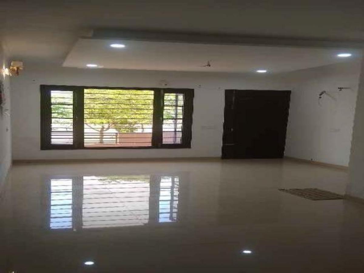 Picture of Apartment For Rent in Mohali, Punjab, India