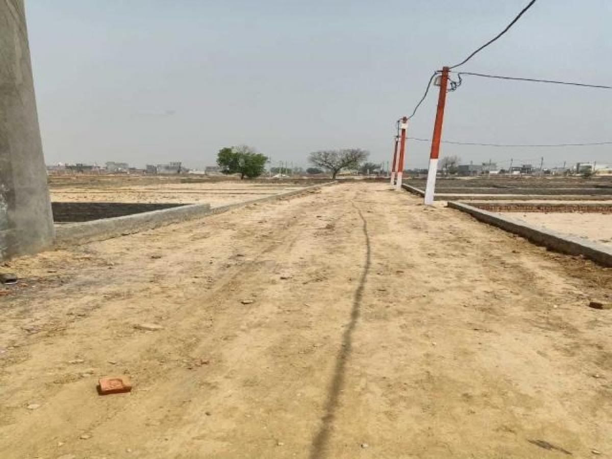 Picture of Residential Land For Sale in Bulandshahr, Uttar Pradesh, India