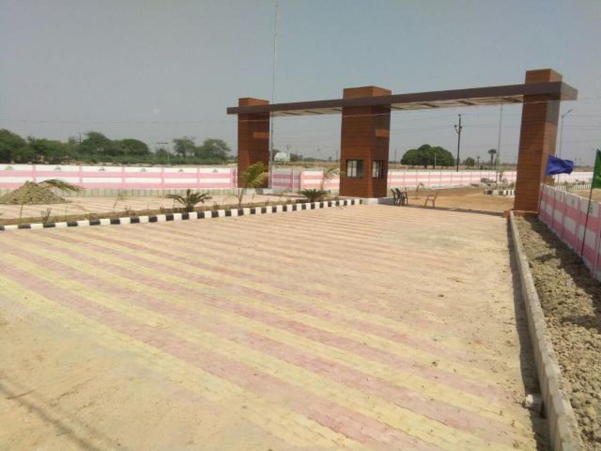 Picture of Residential Land For Sale in Kanpur, Uttar Pradesh, India