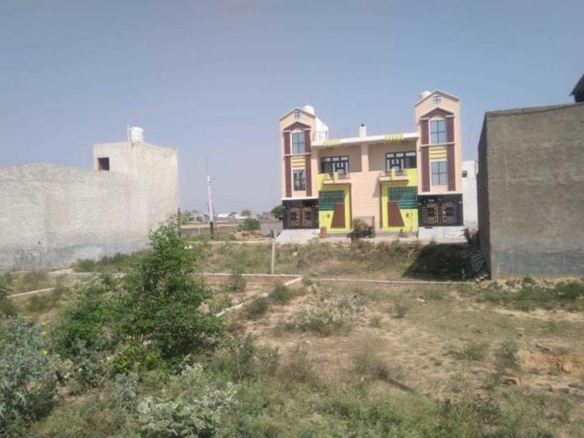 Picture of Residential Land For Sale in Agra, Uttar Pradesh, India