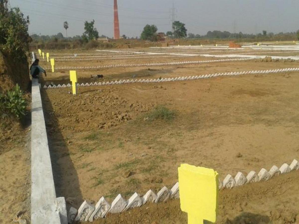 Picture of Residential Land For Sale in Varanasi, Uttar Pradesh, India