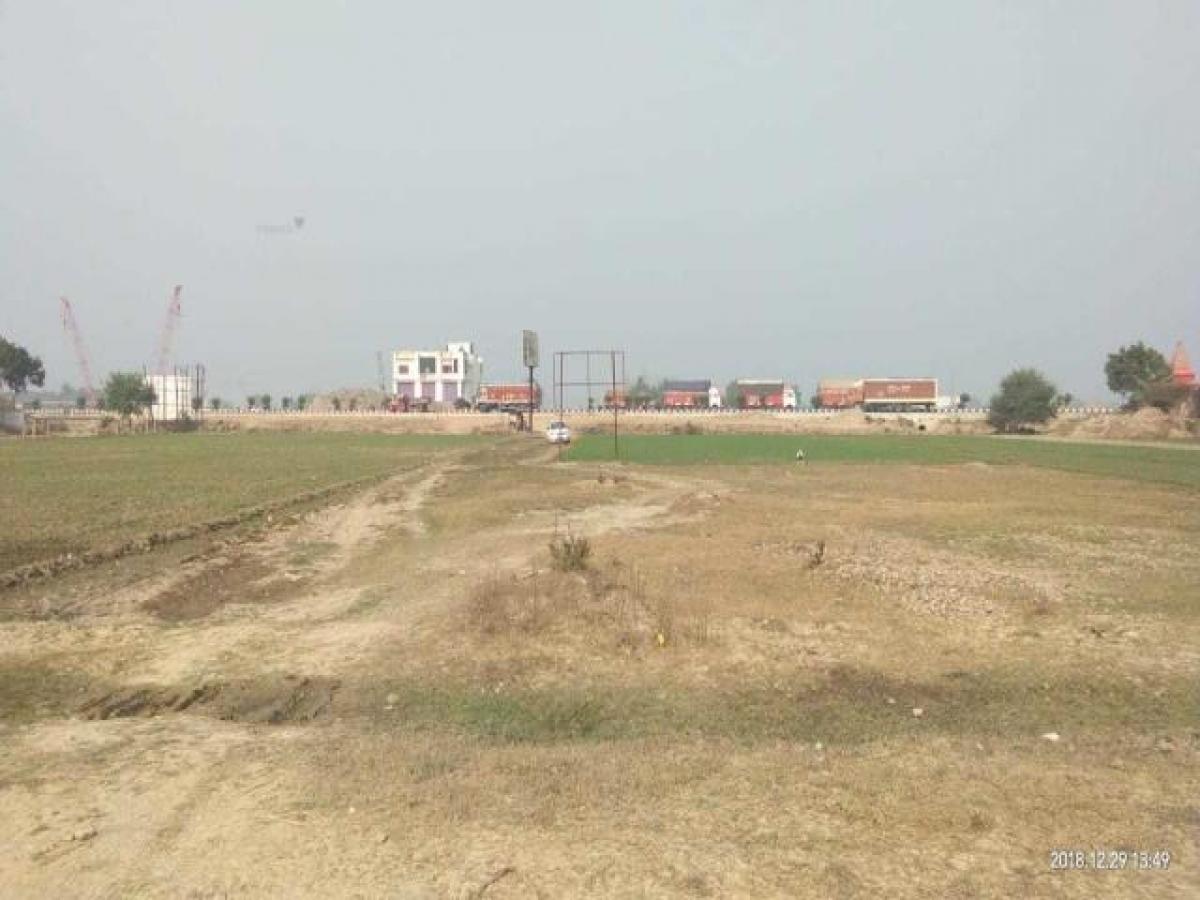 Picture of Residential Land For Sale in Varanasi, Uttar Pradesh, India