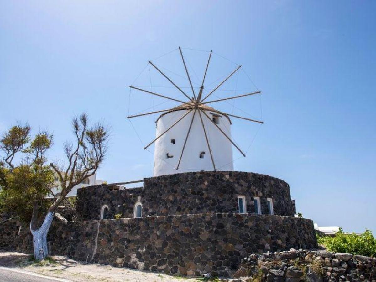 Picture of Villa For Sale in Santorini, Cyclades Islands, Greece