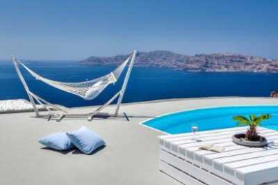 Villa For Sale in Santorini, Greece