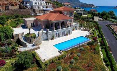 Villa For Sale in Agios Nikolaos, Greece