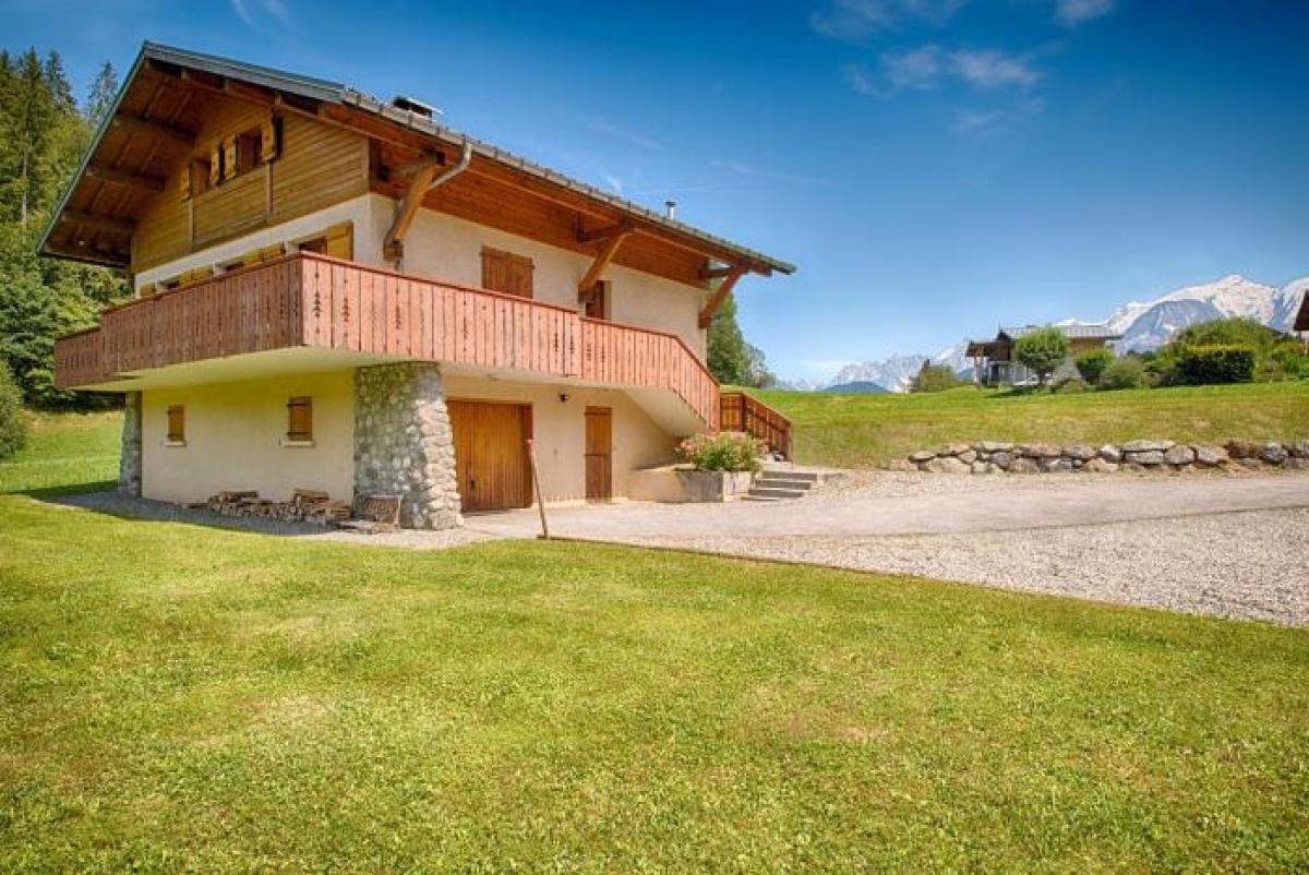 Picture of Home For Sale in Combloux, Rhone Alpes, France