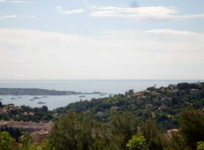 Villa For Sale in Vallauris, France