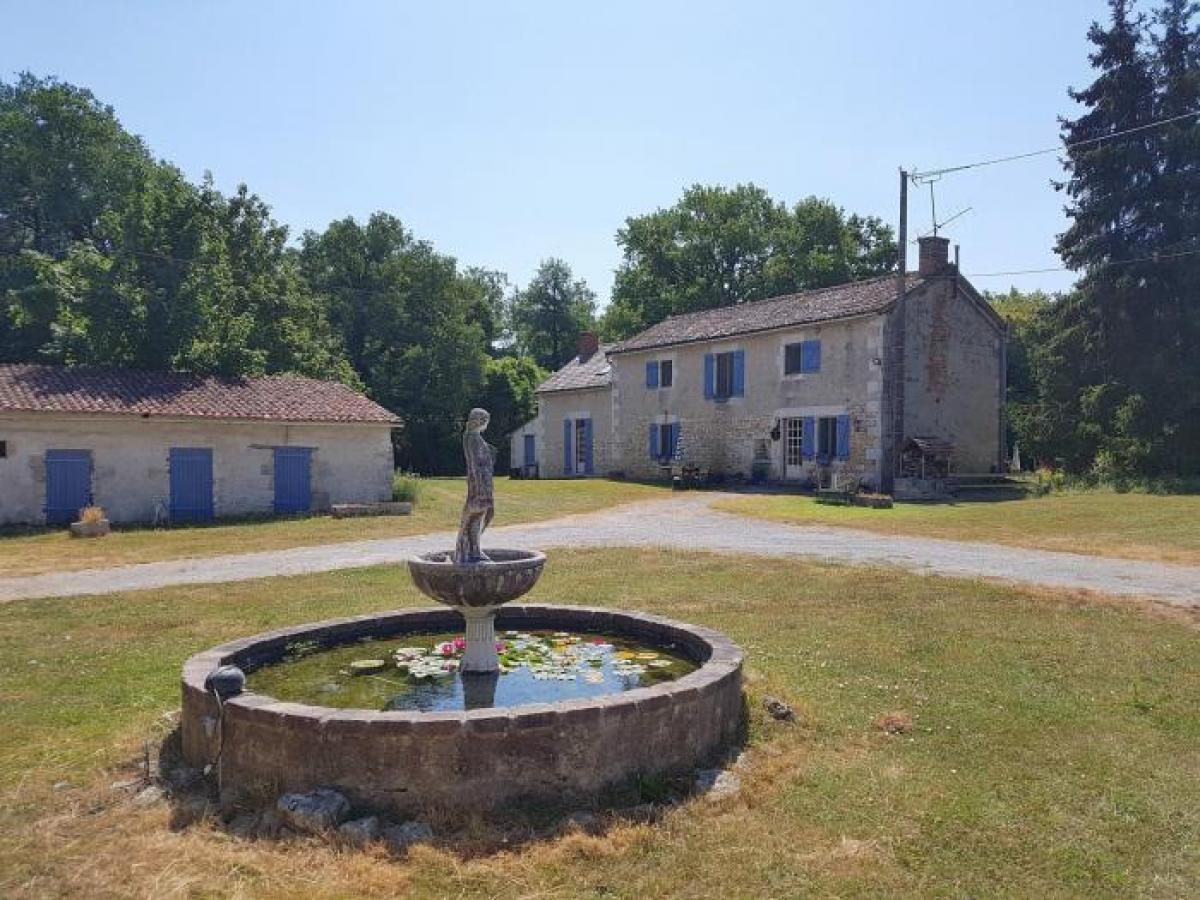 Picture of Villa For Sale in Haims, Poitou Charentes, France