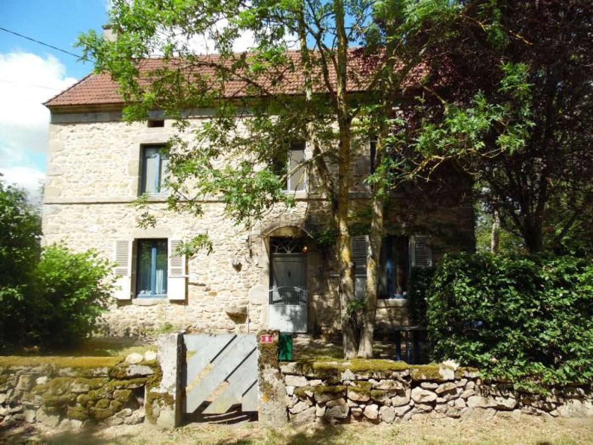 Picture of Villa For Sale in Auzances, Limousin, France