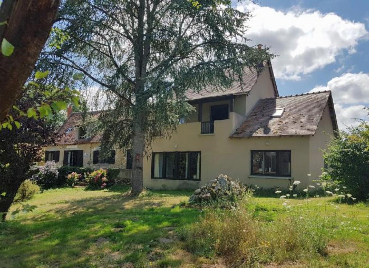 Picture of Villa For Sale in Prissac, Centre, France