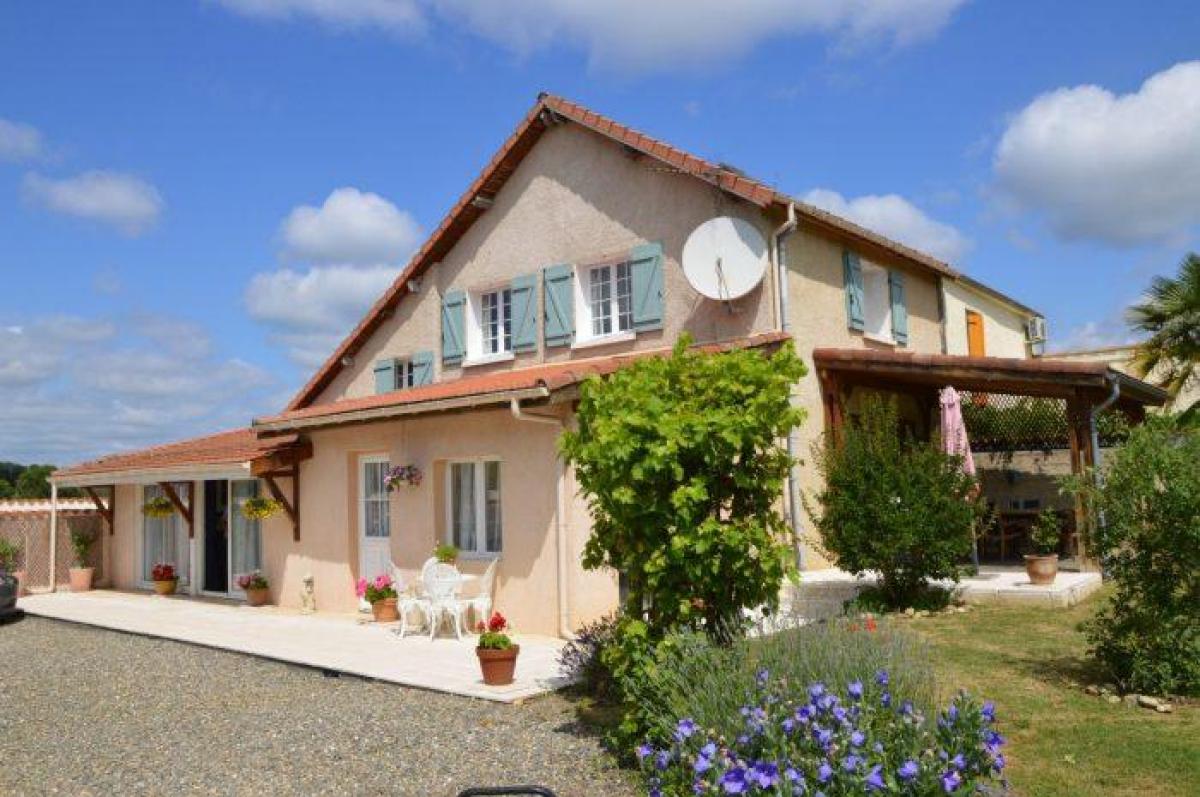 Picture of Home For Sale in Mielan, Midi Pyrenees, France