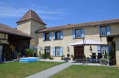Home For Sale in Estampes, France