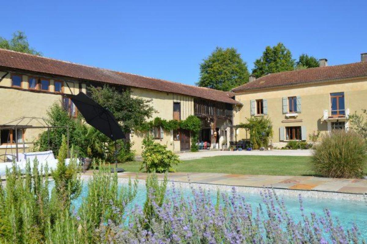 Picture of Home For Sale in Mielan, Midi Pyrenees, France