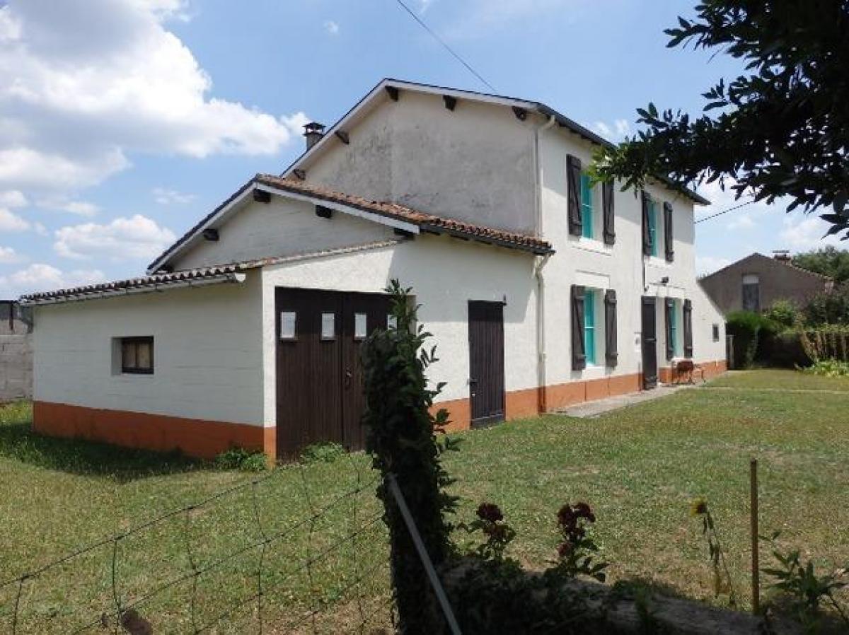 Picture of Home For Sale in Millac, Poitou Charentes, France