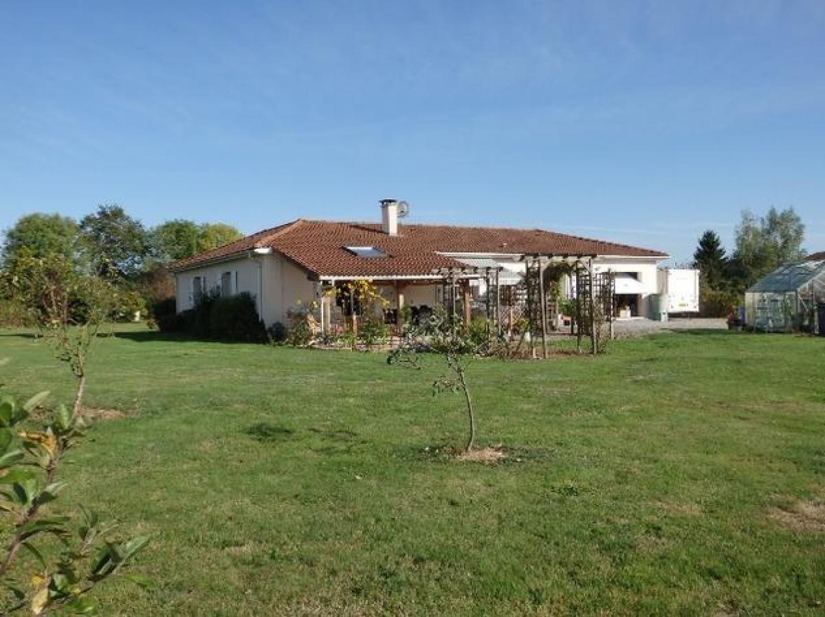 Picture of Bungalow For Sale in Dinsac, Limousin, France