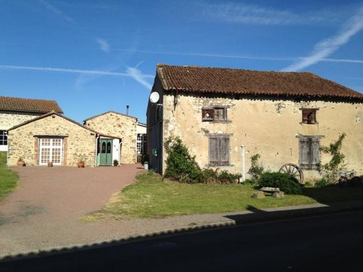 Picture of Bungalow For Sale in Saint Martial Sur Isop, Limousin, France