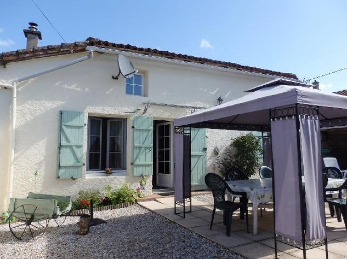 Picture of Bungalow For Sale in Millac, Poitou Charentes, France