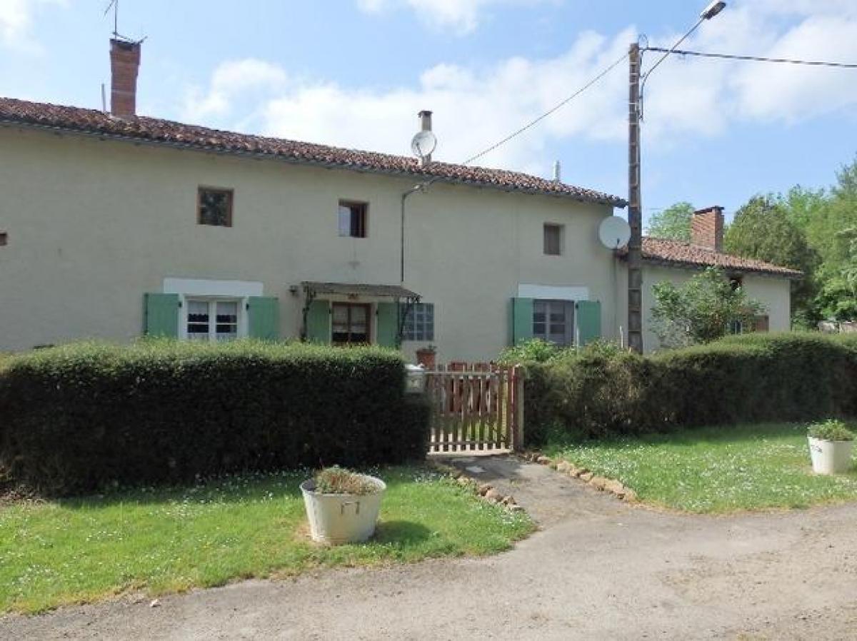 Picture of Home For Sale in Luchapt, Poitou Charentes, France