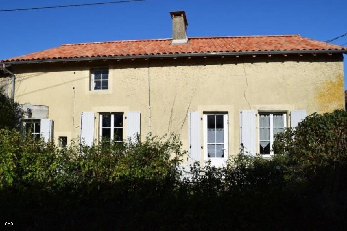 Picture of Home For Sale in Lizant, Poitou Charentes, France
