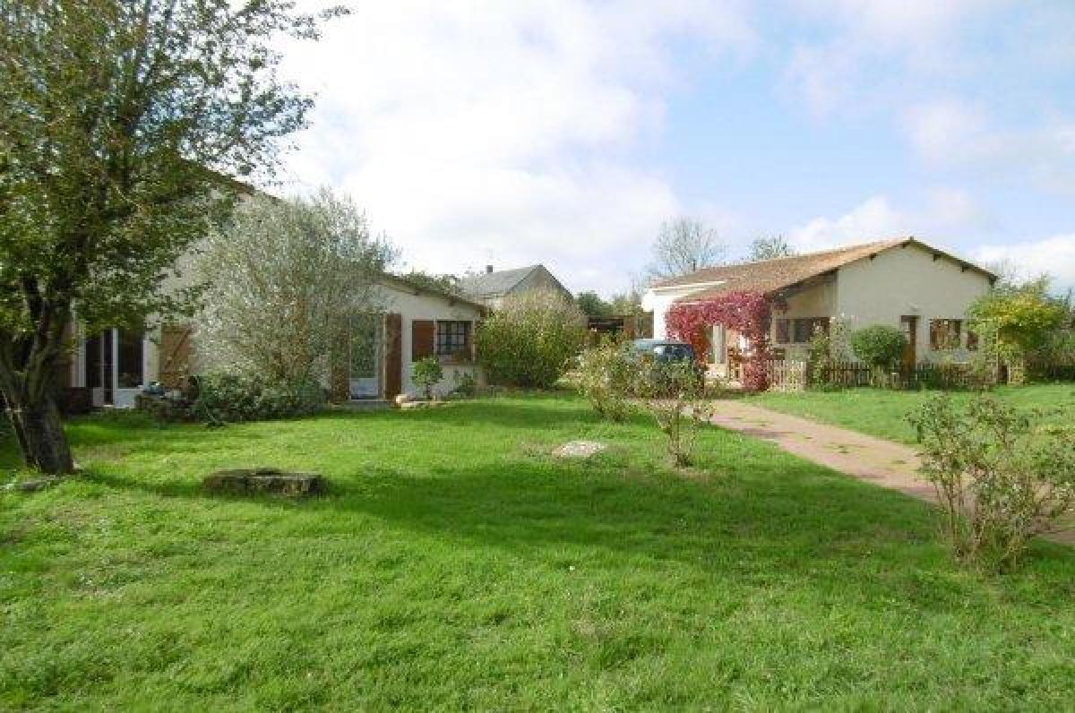 Picture of Home For Sale in Boussais, Poitou Charentes, France