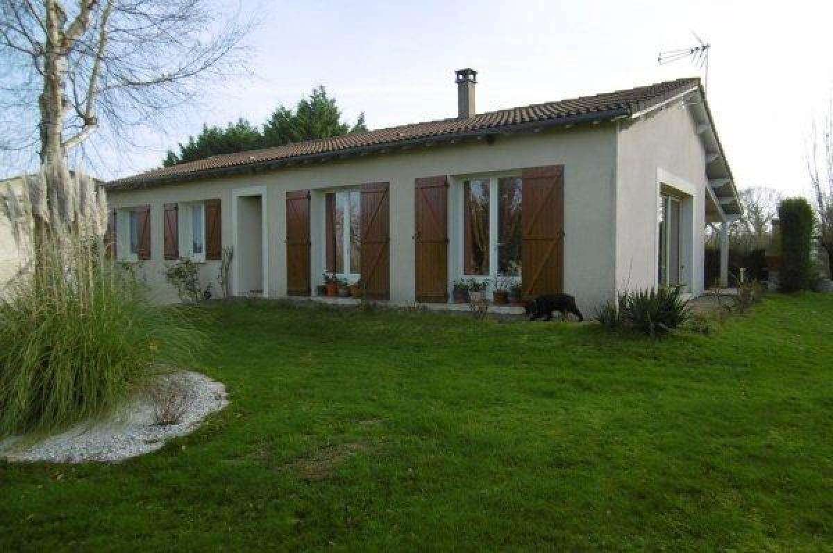 Picture of Home For Sale in Clesse, Poitou Charentes, France