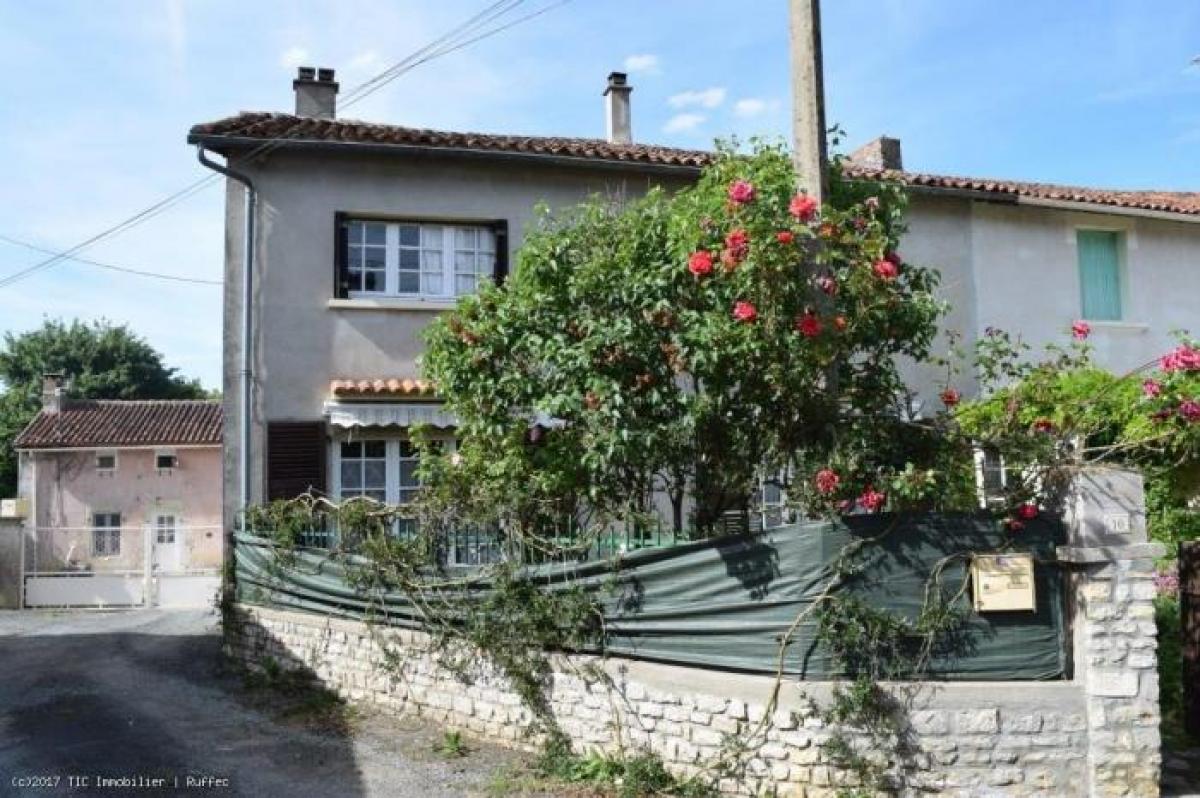 Picture of Home For Sale in Lizant, Poitou Charentes, France