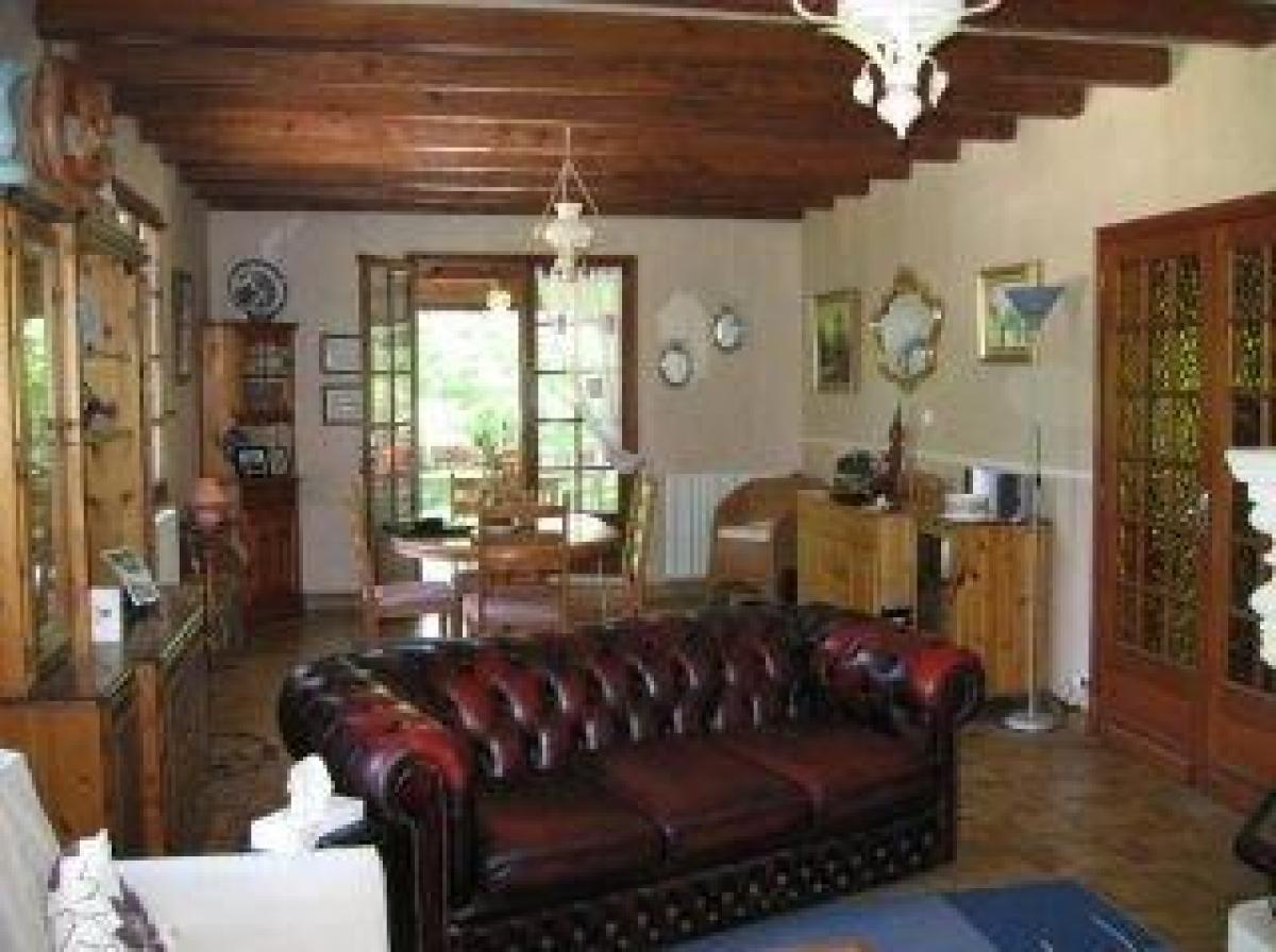 Picture of Home For Sale in Lalinde, Aquitaine, France