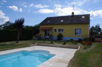 Villa For Sale in Luzy, France