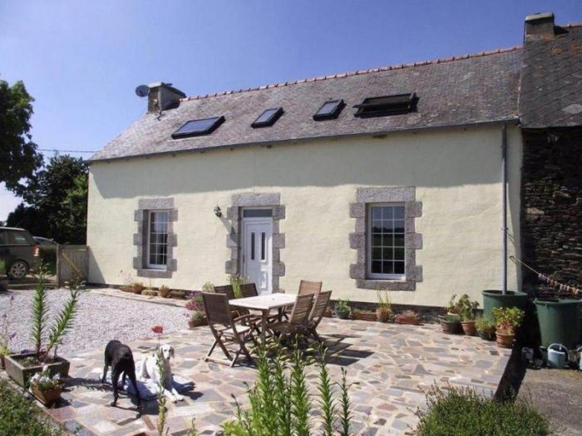 Picture of Home For Sale in Corlay, Bretagne, France