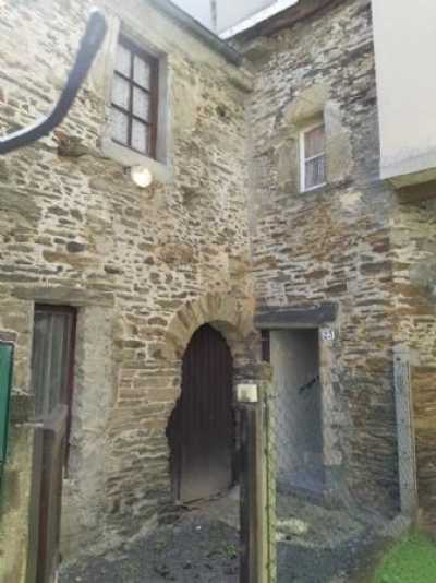 Home For Sale in Saint Lo, France