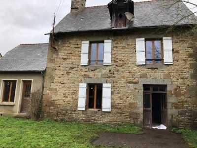 Retail For Sale in Antrain, France