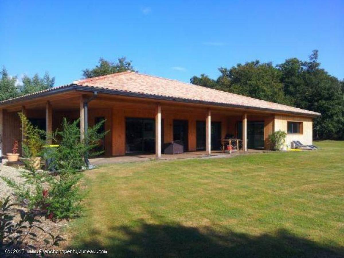 Picture of Home For Sale in Vendays Montalivet, Aquitaine, France