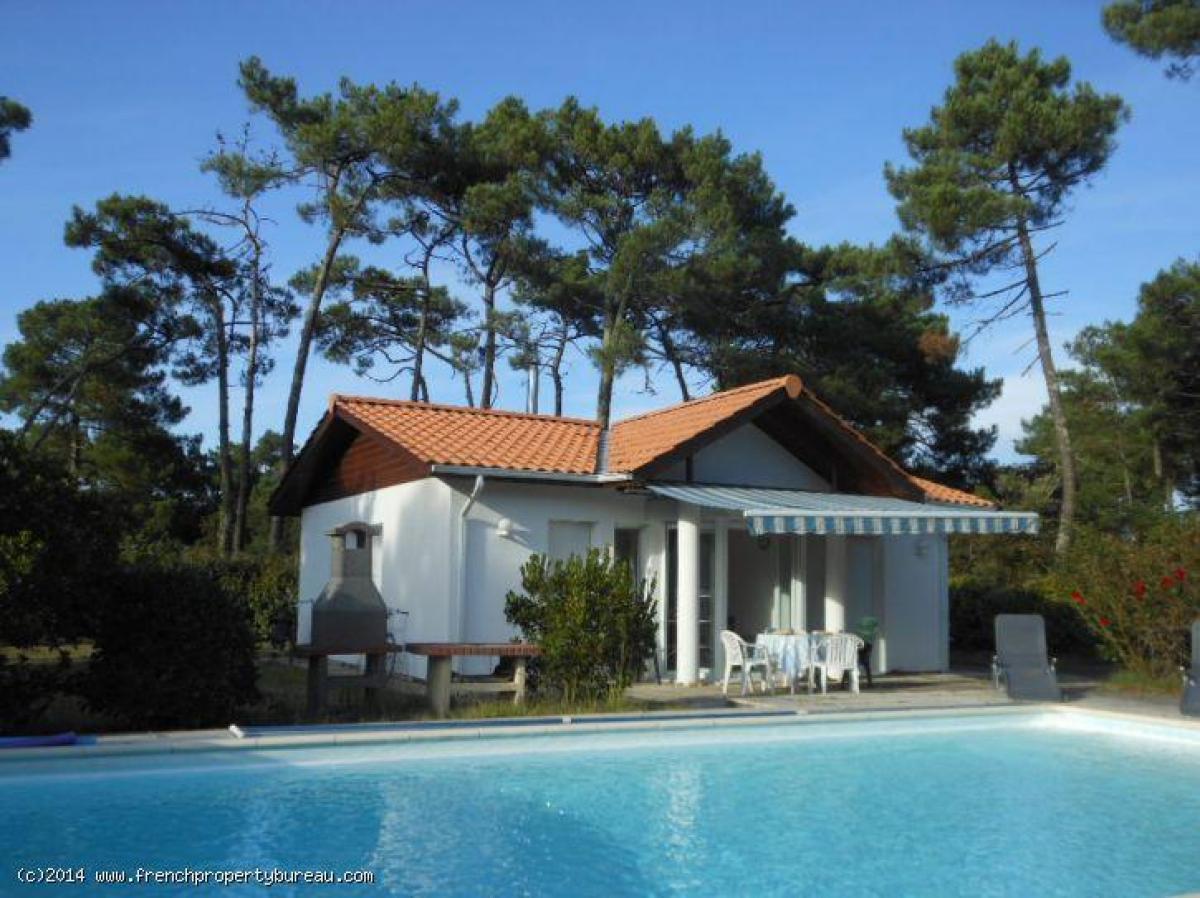 Picture of Home For Sale in Lacanau, Aquitaine, France