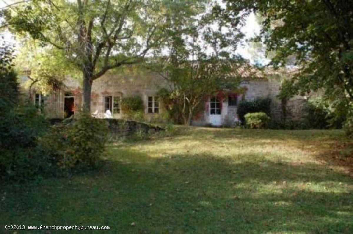 Picture of Home For Sale in Agen, Aquitaine, France