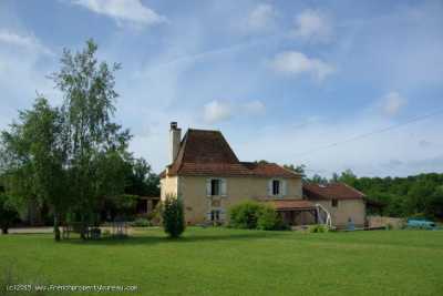 Home For Sale in Vergt, France