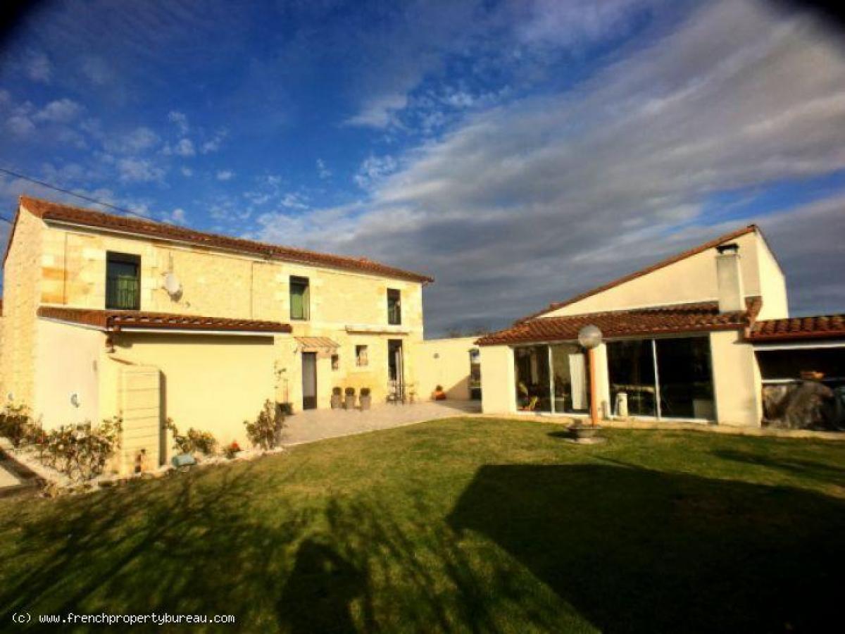 Picture of Home For Sale in Pauillac, Aquitaine, France