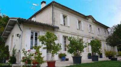Home For Sale in Libourne, France